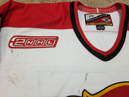 Martin St. Louis 99'00 ROOKIE Horsehead Calgary Flames Game Worn
