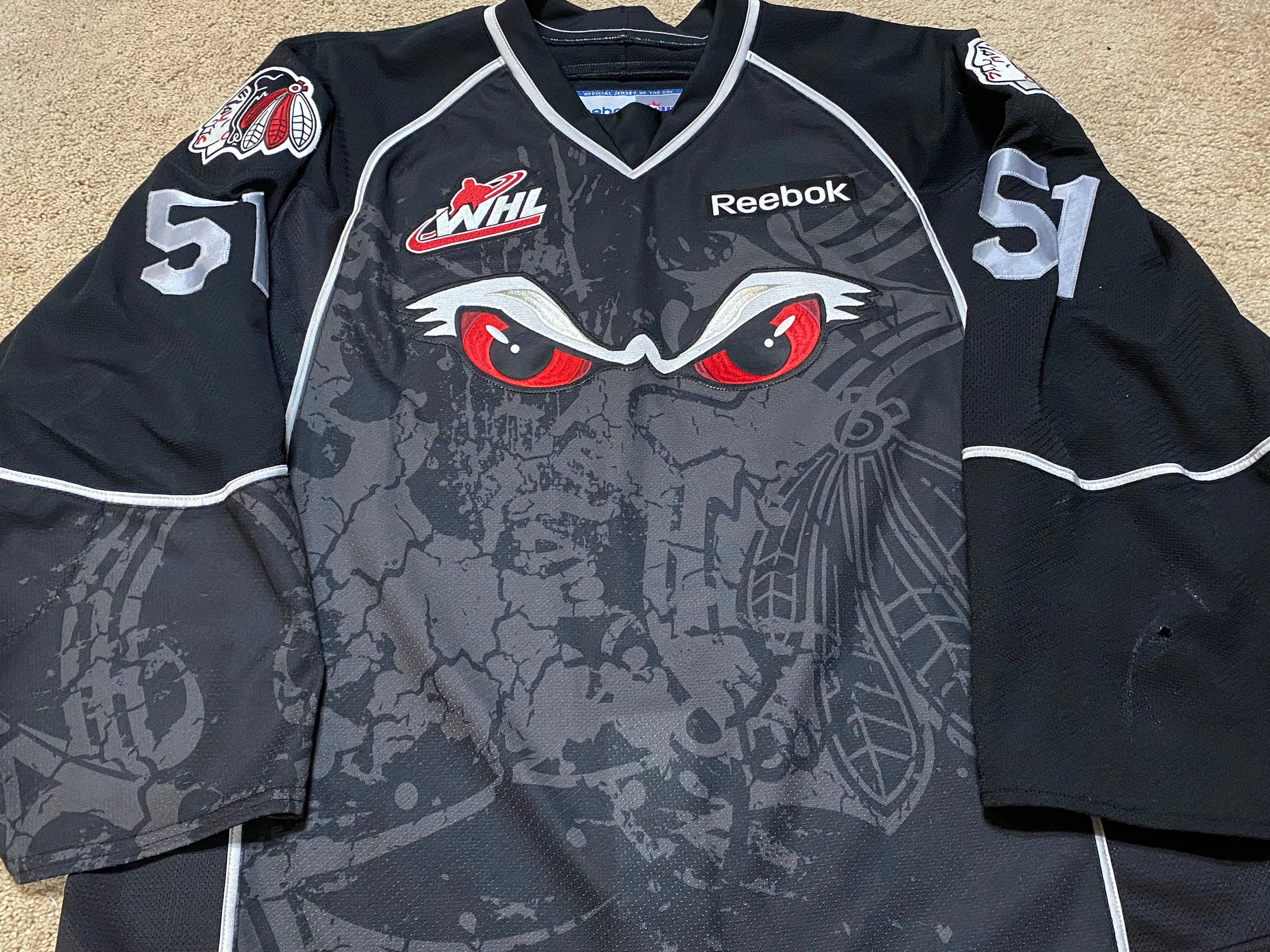 Portland Winterhawks on X: Want our new alternate game worn jersey?! You  can purchase a chance to receive a randomly selected Winterhawks player  jersey for $10! The last day to purchase a
